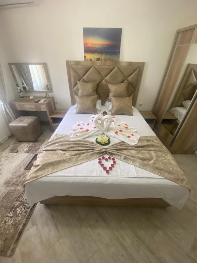 Apartments Gusar Ulcinj Exterior foto